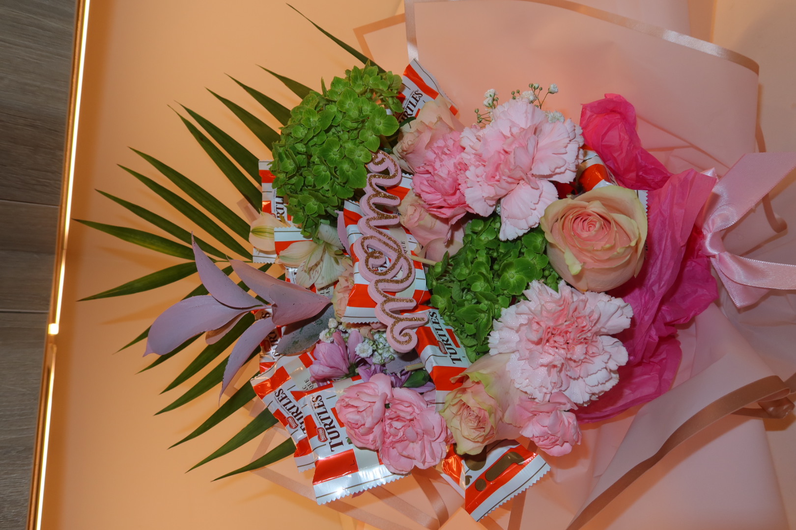 Bouquet arrangement