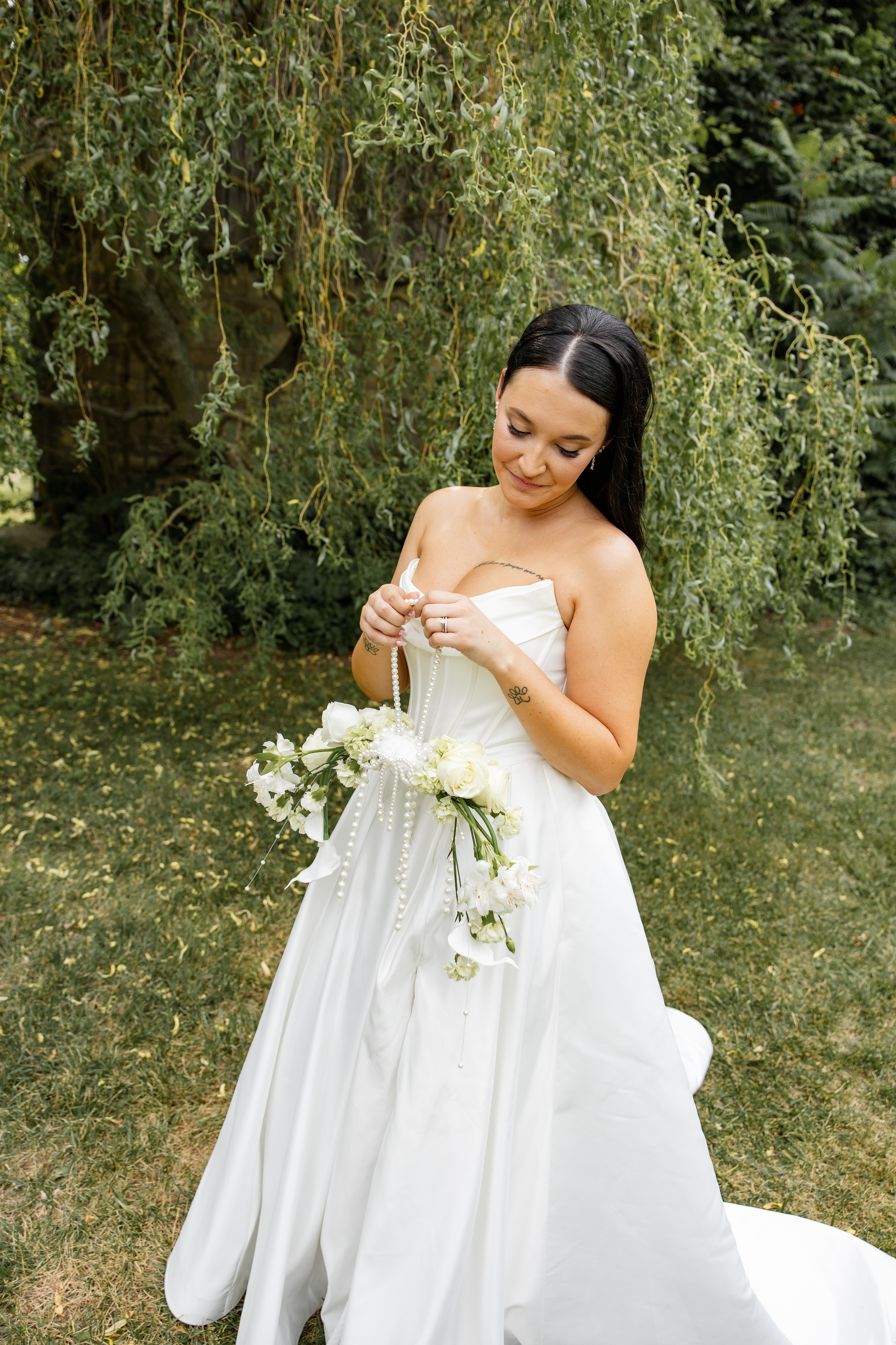 Bouquet arrangement